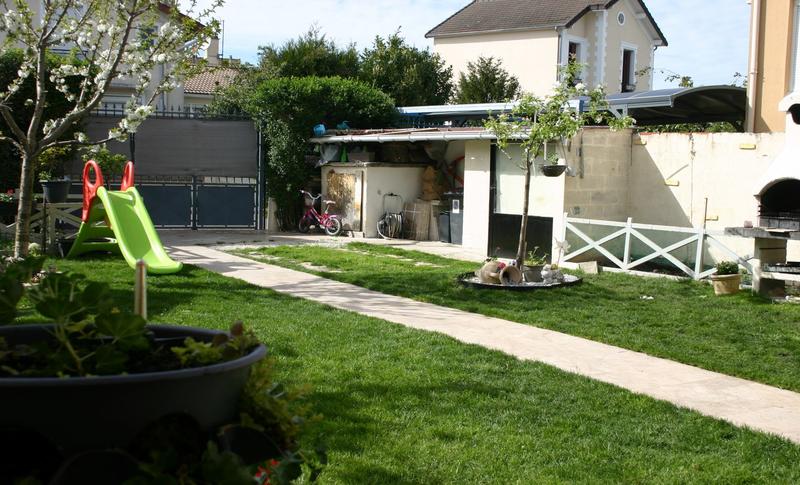 Maison traditionnelle - 129 m² - 4 pièces