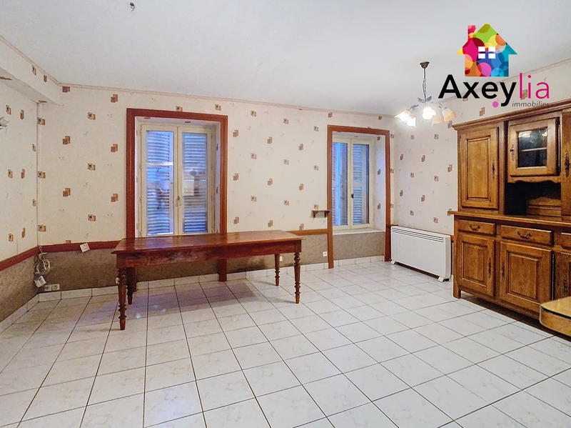 Maison - 157 m² - 8 pièces