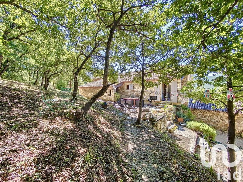 Maison - 191 m² - 7 pièces