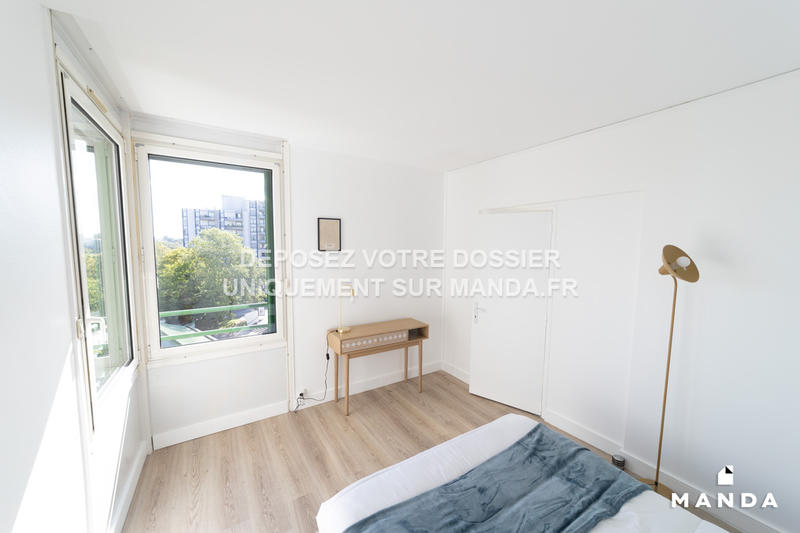 Chambre - 9 m² - 5 pièces