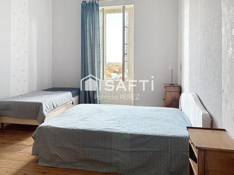 Maison - 316 m² - 10 pièces