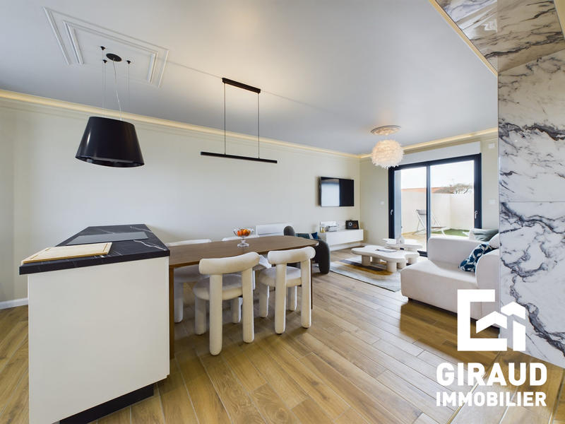 Maison - 108 m² - 6 pièces