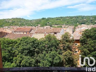 Maison - 185 m² - 8 pièces