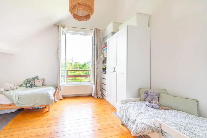 Appartement - 100 m² - 6 pièces