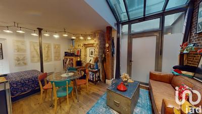 Studio - 30 m² - 1 pièce