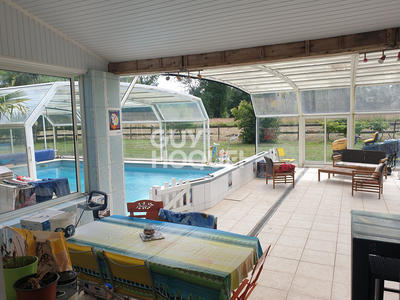 Maison - 165 m² - 8 pièces