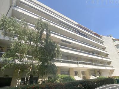 Appartement - 99 m² - 4 pièces