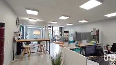 Local commercial - 144 m²