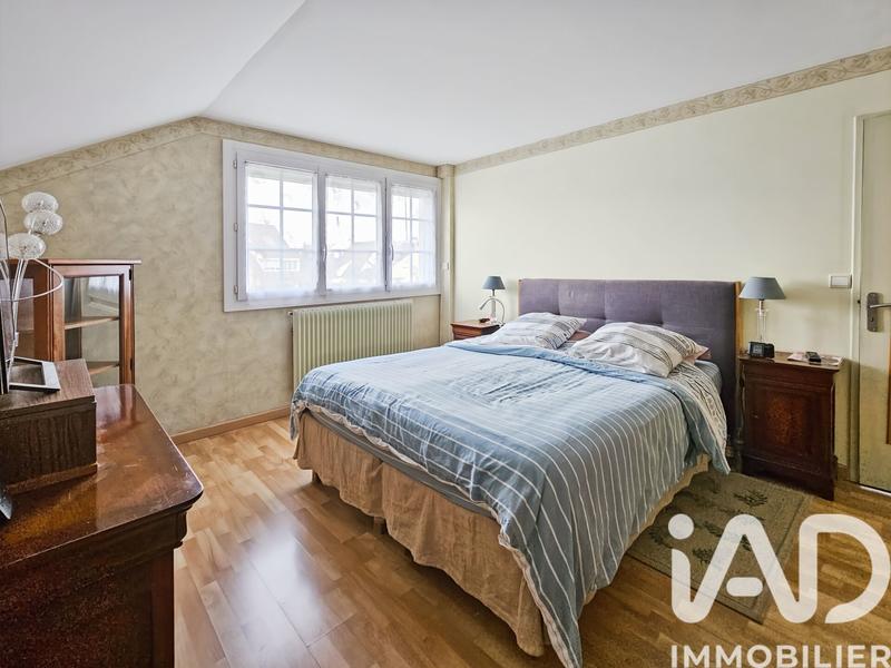 Maison - 121 m² - 5 pièces