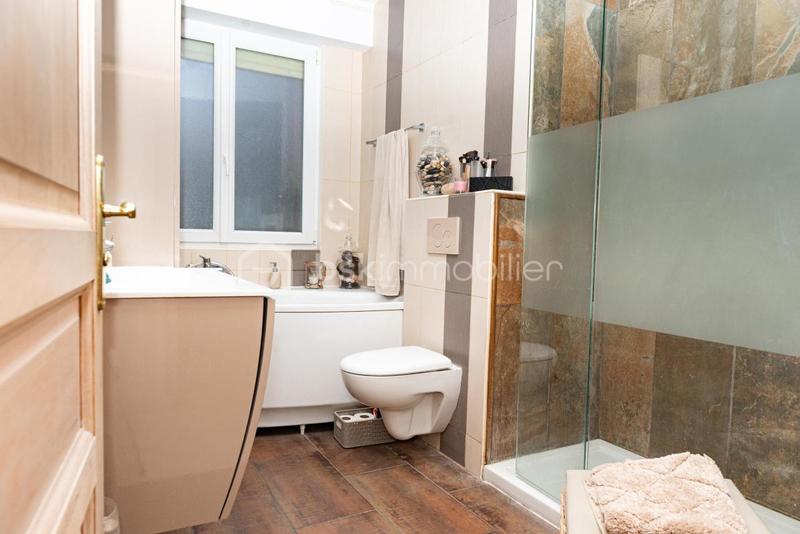 Maison - 127 m² - 5 pièces