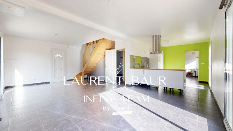 Maison - 120 m² - 5 pièces