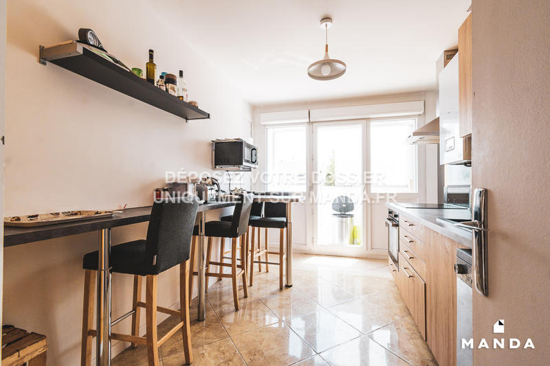 Chambre - 10 m² - 4 pièces