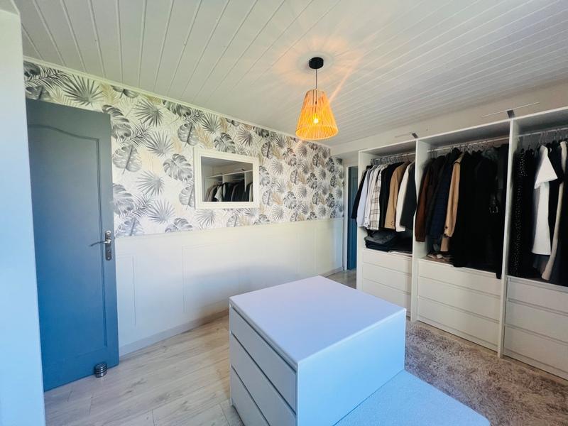 Propriété - 315 m² - 9 pièces