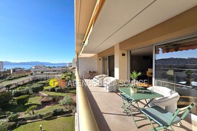 Appartement - 90 m² - 3 pièces