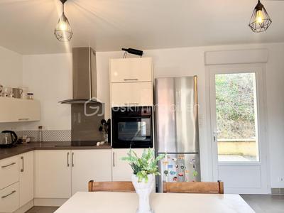 Maison traditionnelle - 84 m² - 4 pièces