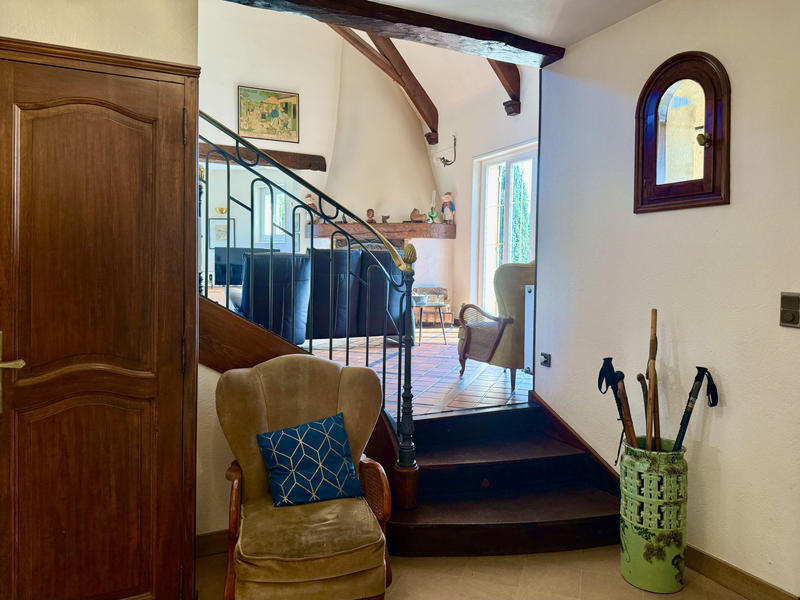 Maison - 205 m² - 8 pièces