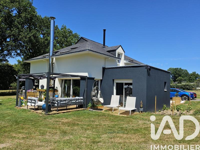 Maison - 150 m² - 8 pièces