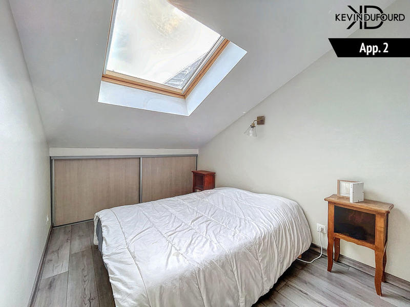 Maison - 250 m² - 11 pièces