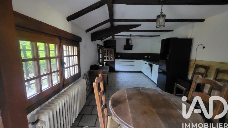 Maison - 235 m² - 7 pièces