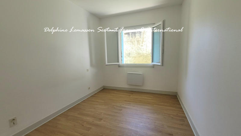 Maison - 240 m² - 12 pièces