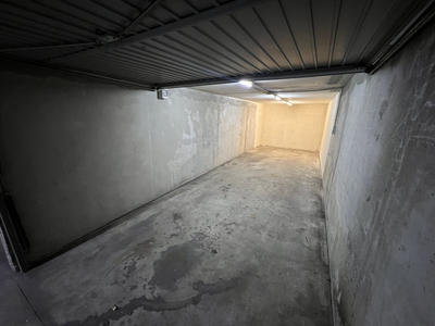 Parking / Garage - 24 m²