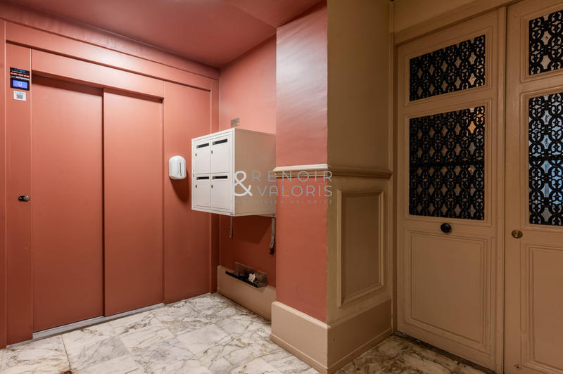 Bureau - 235 m² - 10 pièces