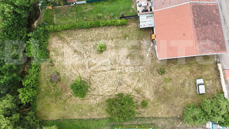 Maison - 200 m² - 2 pièces