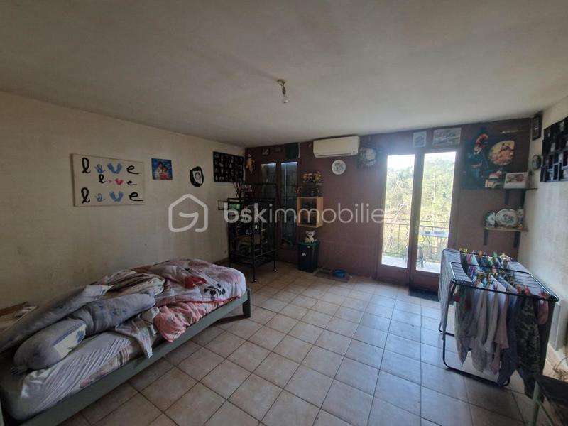 Immeuble - 214 m² - 10 pièces