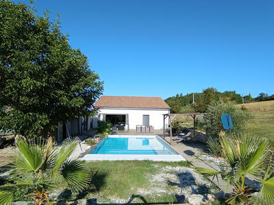 Maison - 140 m² - 5 pièces