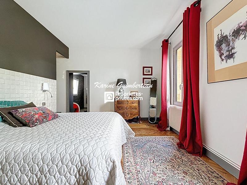 Maison - 321 m² - 8 pièces