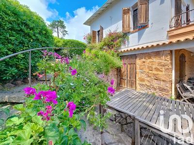 Maison - 146 m² - 7 pièces