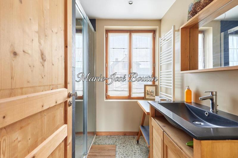 Maison de ville - 205 m² - 8 pièces