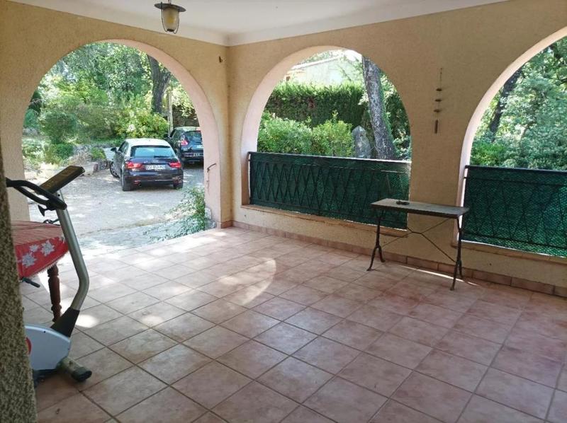 Maison - 187 m² - 7 pièces