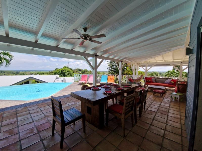 Villa - 260 m² - 8 pièces