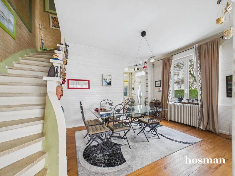 Maison - 96 m² - 5 pièces