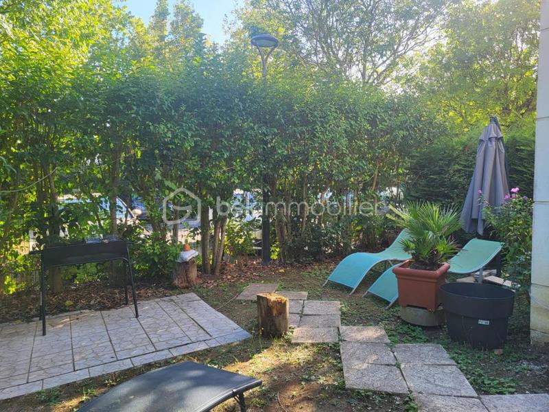 Studio - 25 m² - 1 pièce