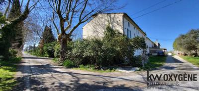 Propriété - 800 m²