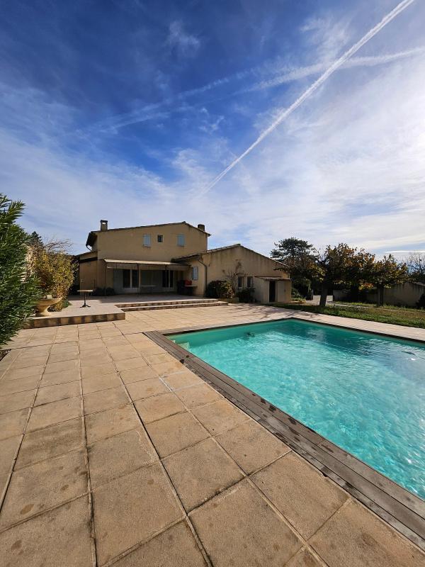 Maison - 170 m² - 5 pièces