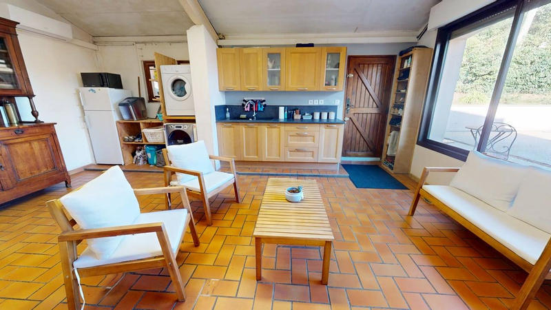 Maison - 183 m² - 7 pièces