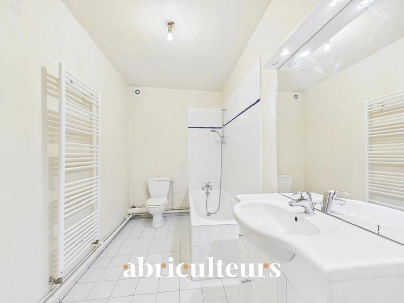 Appartement ancien - 57 m² - 3 pièces