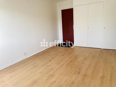 Studio - 31 m² - 1 pièce