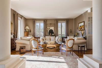 Maison de maîtres - 465 m² - 14 pièces