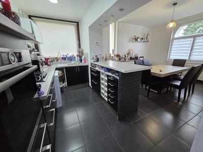 Maison de ville - 93 m² - 5 pièces