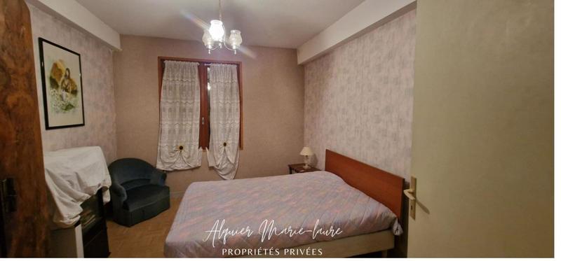 Immeuble - 900 m² - 5 pièces