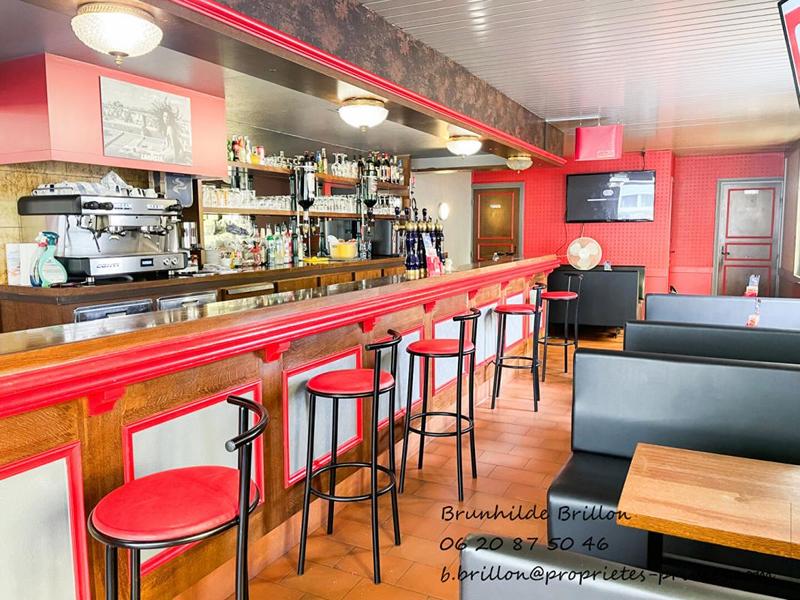 Immeuble - 270 m² - 13 pièces