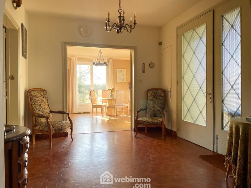 Maison - 350 m² - 14 pièces