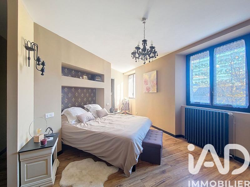 Maison de maîtres - 275 m² - 12 pièces