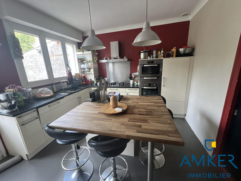 Maison - 157 m² - 7 pièces