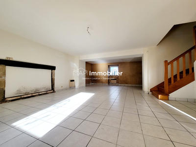 Maison - 97 m² - 5 pièces