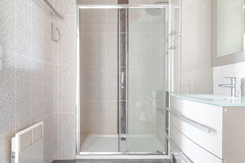 Maison - 225 m² - 8 pièces